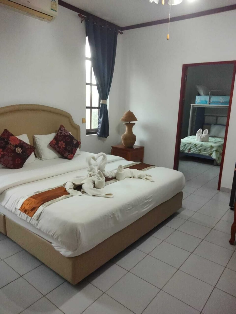 Family Room | Free WiFi