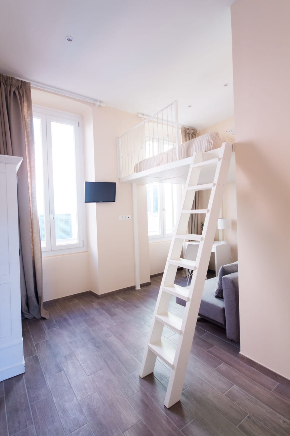 Family Double Room | Premium bedding, desk, free WiFi, bed sheets