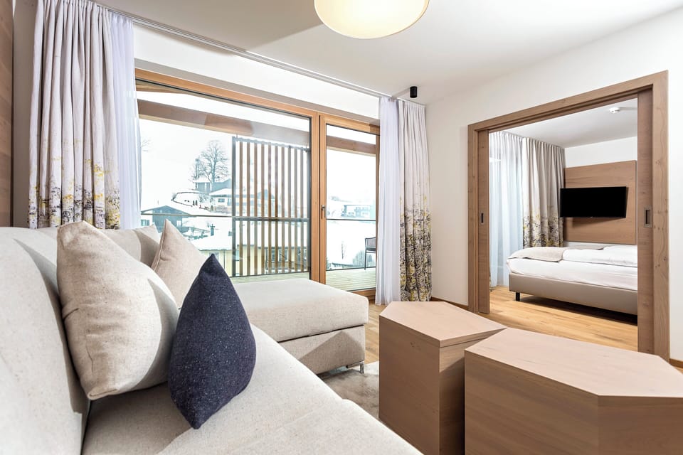 In-room safe, desk, blackout drapes, soundproofing