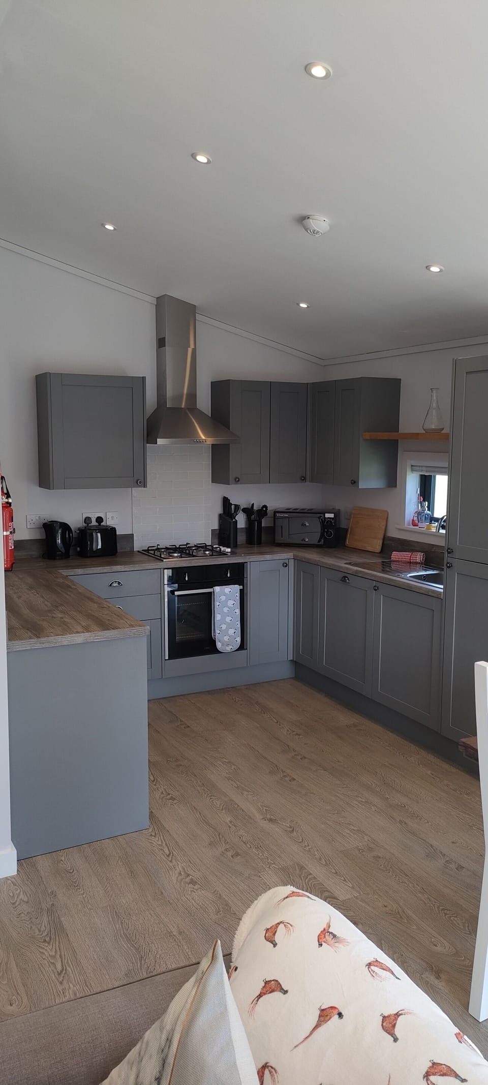 Luxury Apartment, Ensuite | Shared kitchen