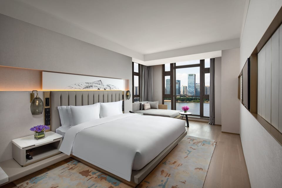 Premium bedding, minibar, in-room safe, desk