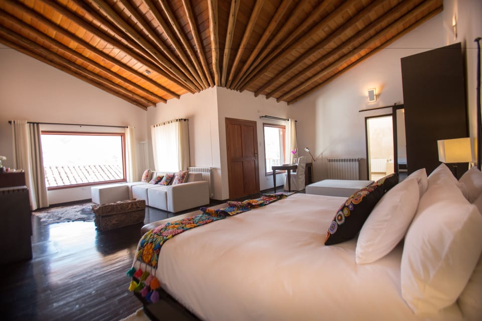 Presidential Suite, 1 King Bed, City View, Tower | Egyptian cotton sheets, premium bedding, down comforters, pillowtop beds