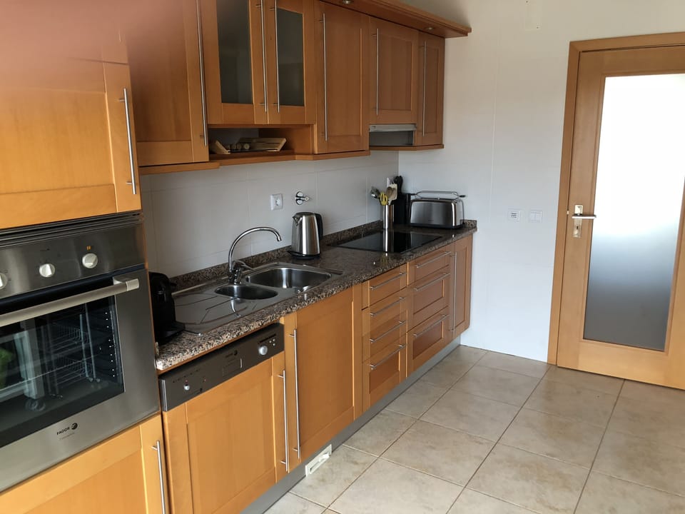 Large well equipped kitchen with Nespresso coffee machine & wine/ drinks fridge 