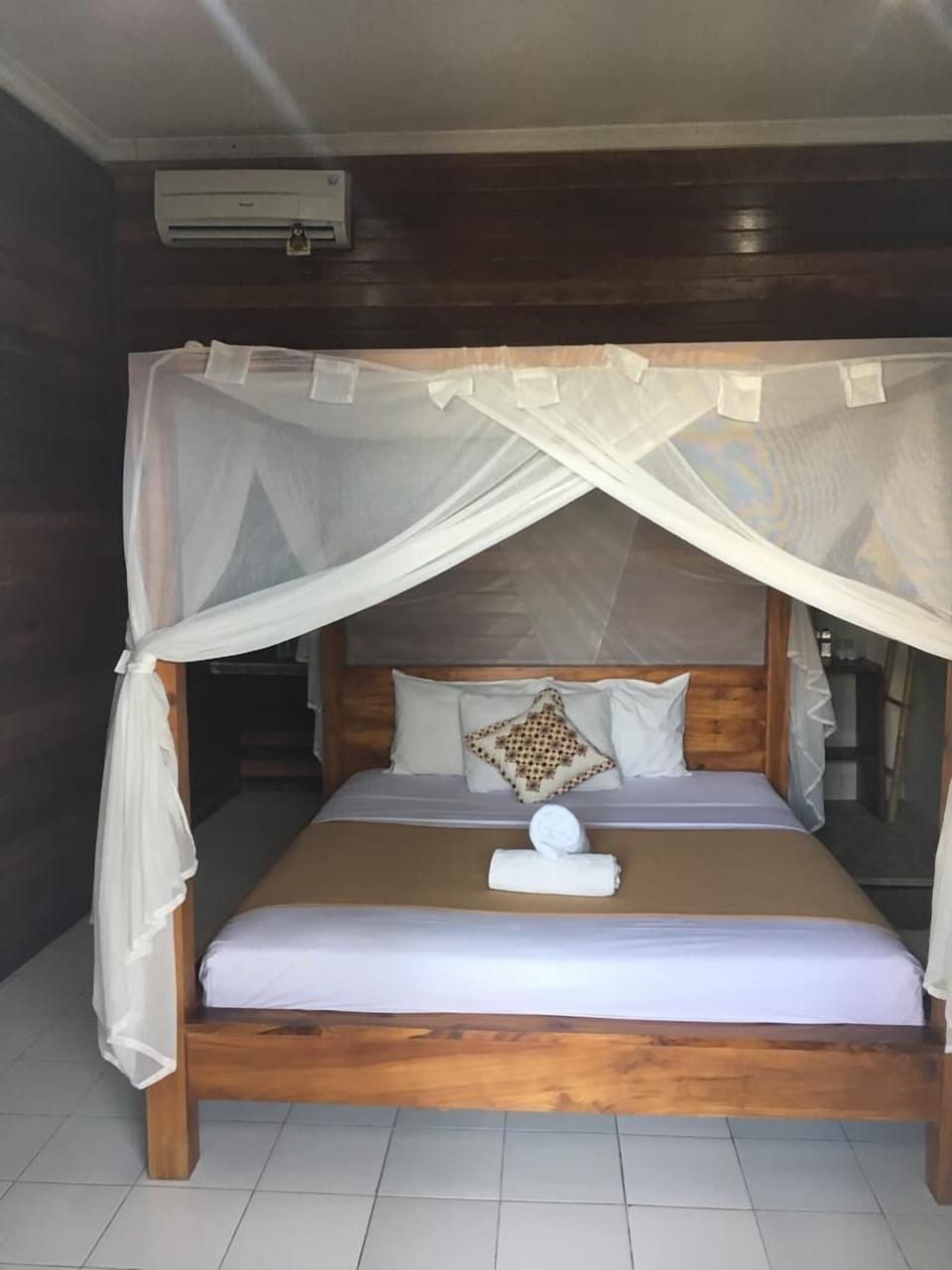 Standard Double Room | 1 bedroom, free minibar items, soundproofing, free WiFi