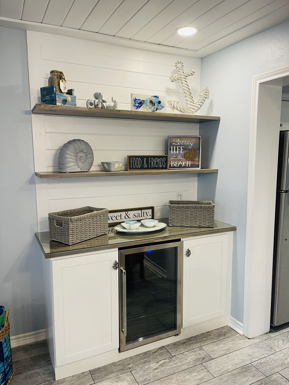 Bar area 