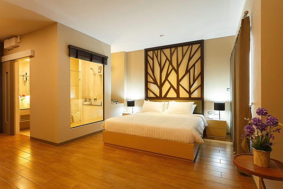 Minibar, in-room safe, desk, blackout drapes