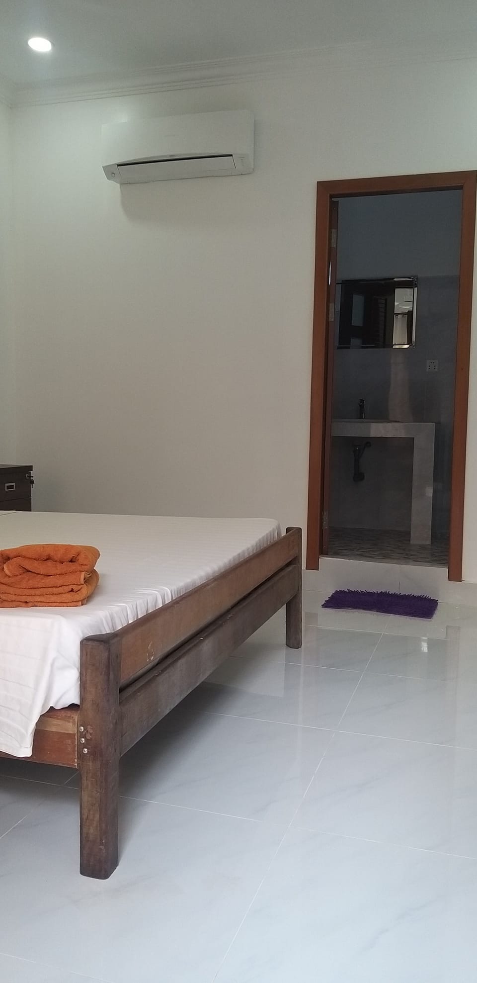 Standard Double Room | Desk, blackout drapes, soundproofing, free WiFi