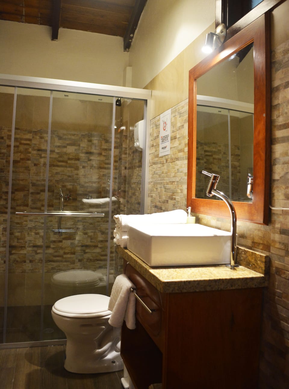 Standard Room, 1 Double Bed, Garden View | Minibar, WiFi (free)