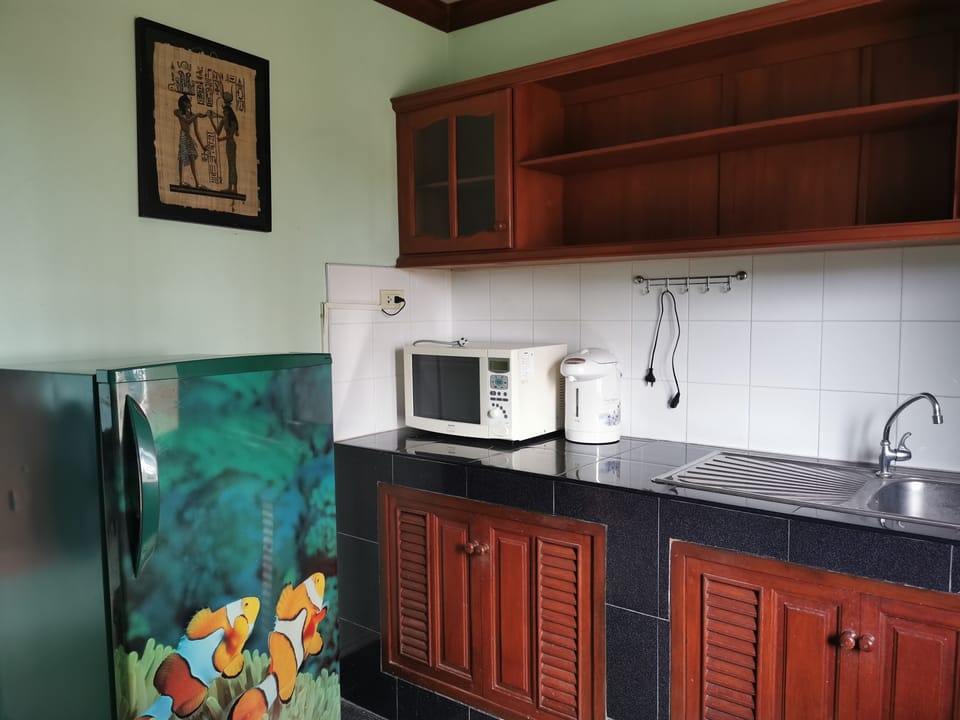 Grand Double Room, 1 King Bed, Bathtub | Individually decorated, desk, soundproofing, free WiFi