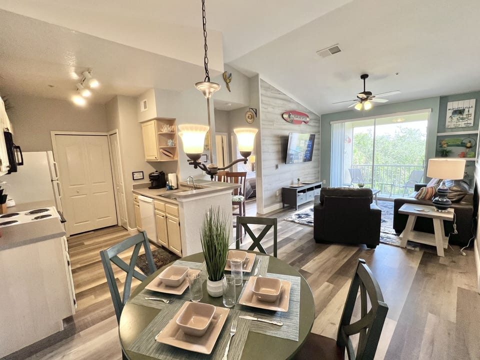 Dining Area !
