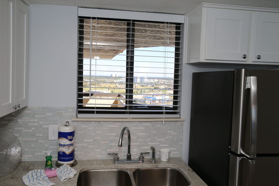Bay/City view even from the kitchen