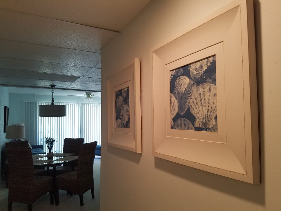 Coastal decor through out