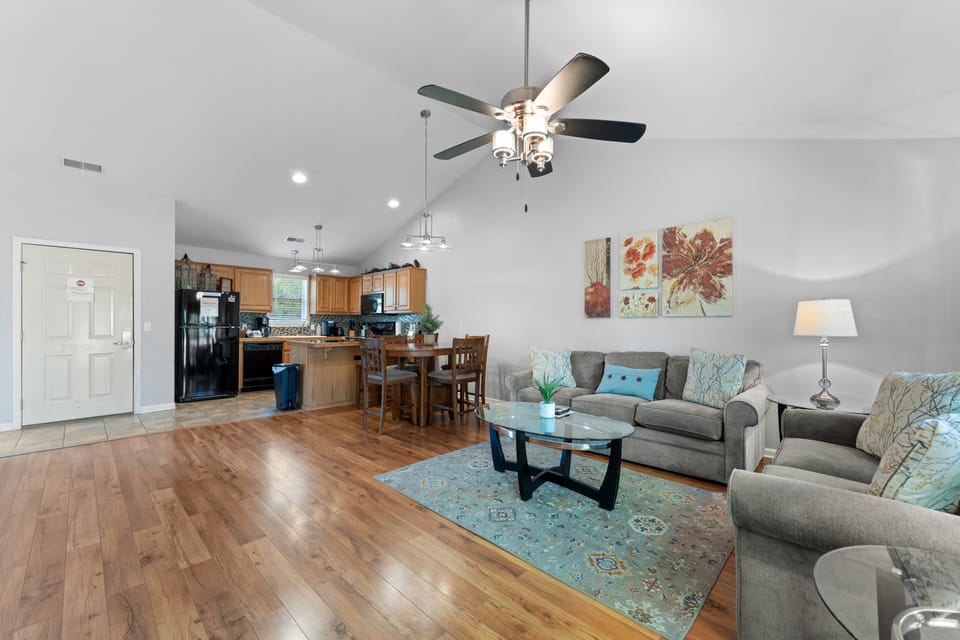 Condo, 2 Bedrooms | Living area | Smart TV, DVD player