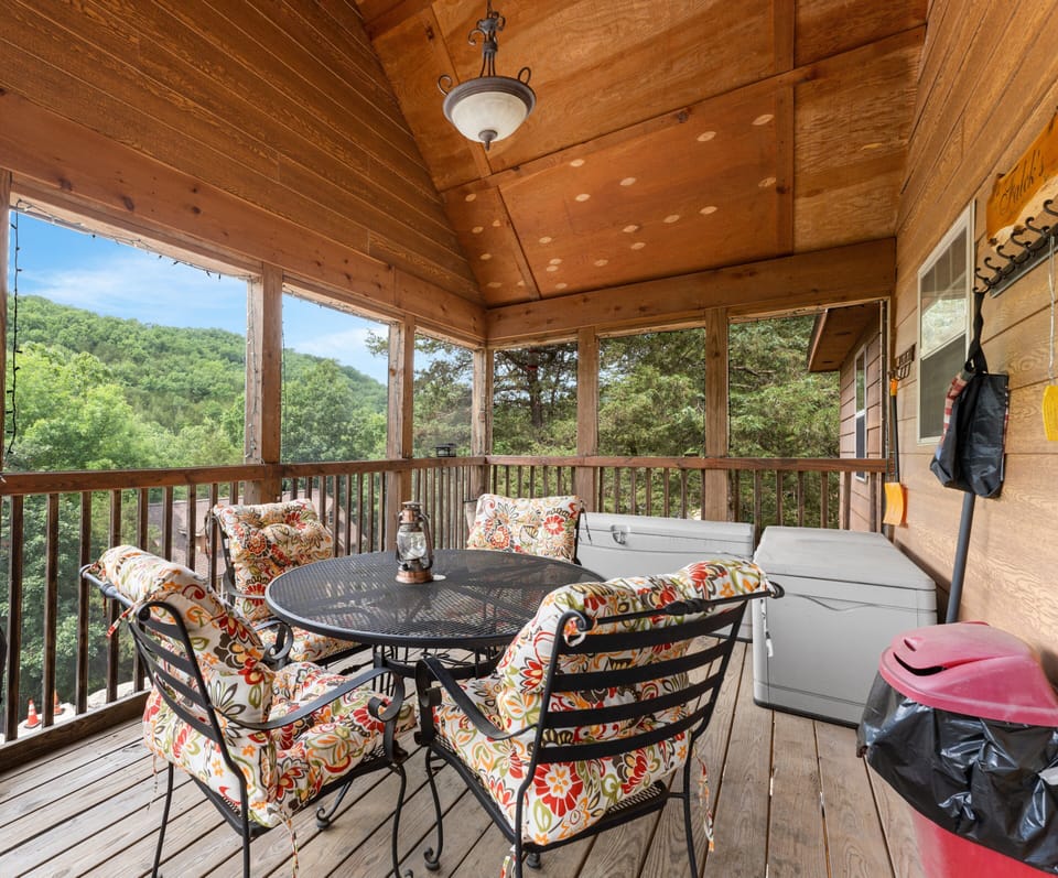 Cottage, 2 Bedrooms | Outdoor dining