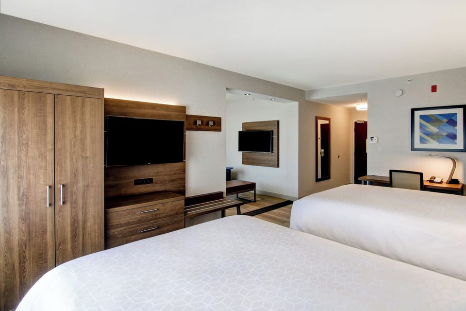 Suite, Multiple Beds (Extra Floor Space) | Premium bedding, in-room safe, soundproofing, iron/ironing board