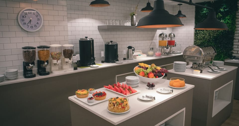 Free daily buffet breakfast