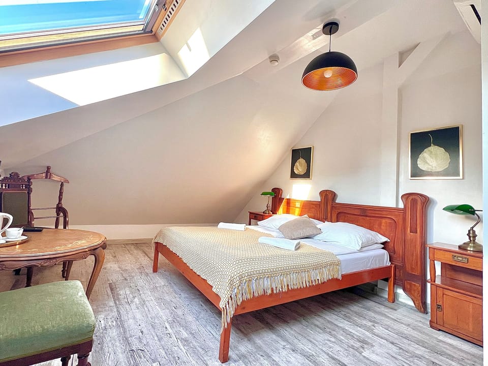 Deluxe Room | Soundproofing, individually decorated, individually furnished