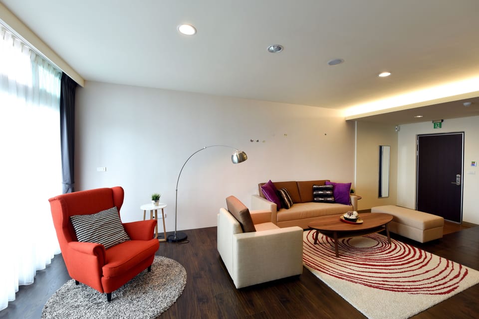 Deluxe Double Room | Minibar, desk, blackout drapes, soundproofing