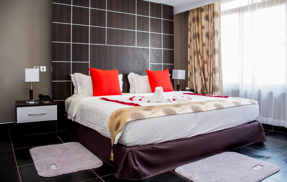Presidential Suite | Premium bedding, minibar, in-room safe, desk