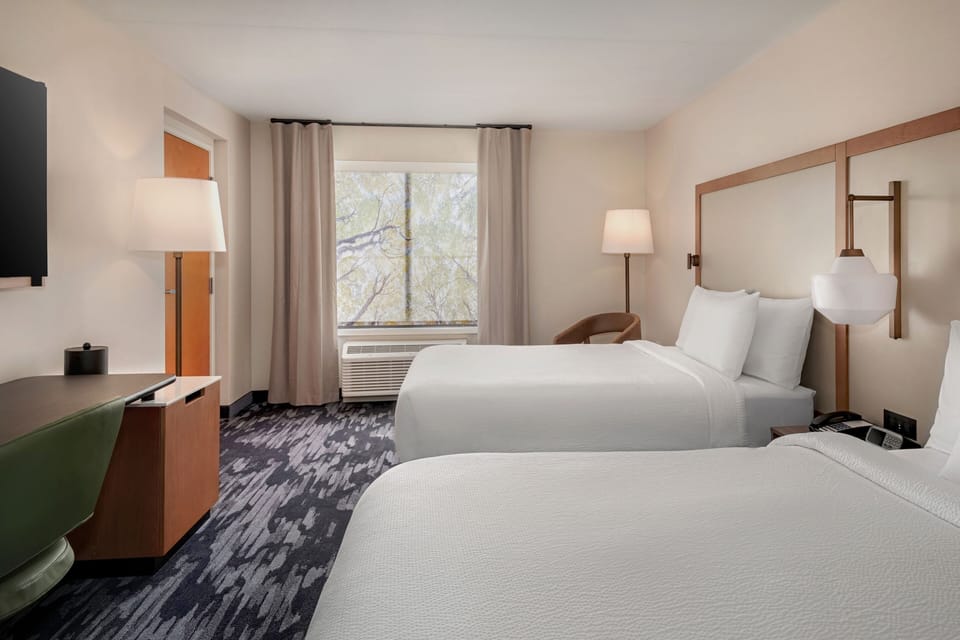 In-room safe, desk, rollaway beds, free WiFi
