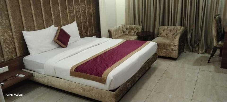 Superior Double or Twin Room | Desk, soundproofing, free WiFi