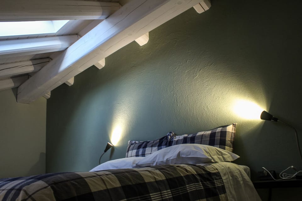 Apartment | Desk, blackout drapes, free WiFi, bed sheets