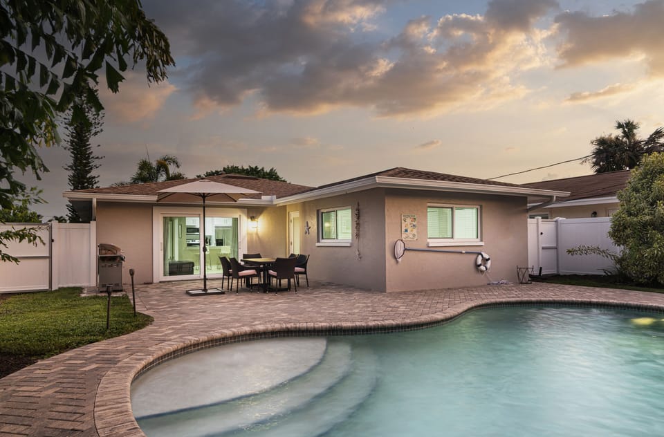 Back Yard Pool Oasis