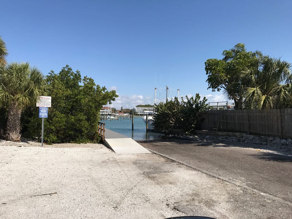 Public boat ramp nearby on east side of Gulf Blvd.
