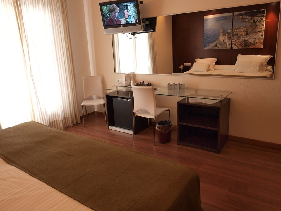 Superior Double or Twin Room (annex building) | Premium bedding, in-room safe, desk, blackout drapes