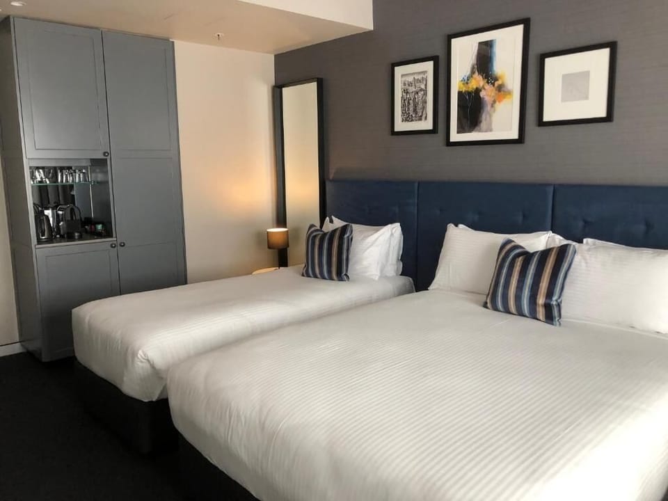 Classic Triple Room | Premium bedding, in-room safe, desk, laptop workspace