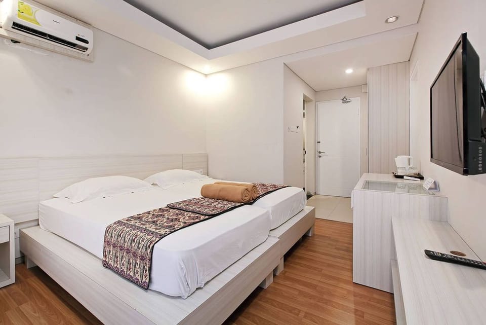 Standard Room | Desk, free WiFi