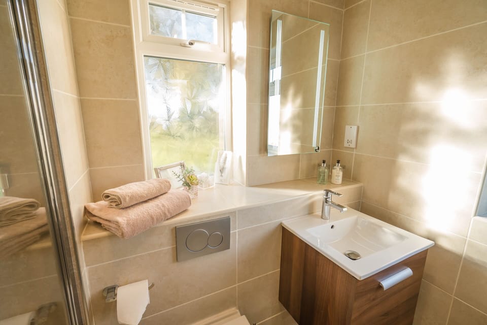 Double Room, Garden View | Blackout drapes, soundproofing, free WiFi, bed sheets