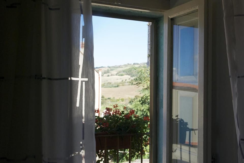 Double or Twin Room | Balcony