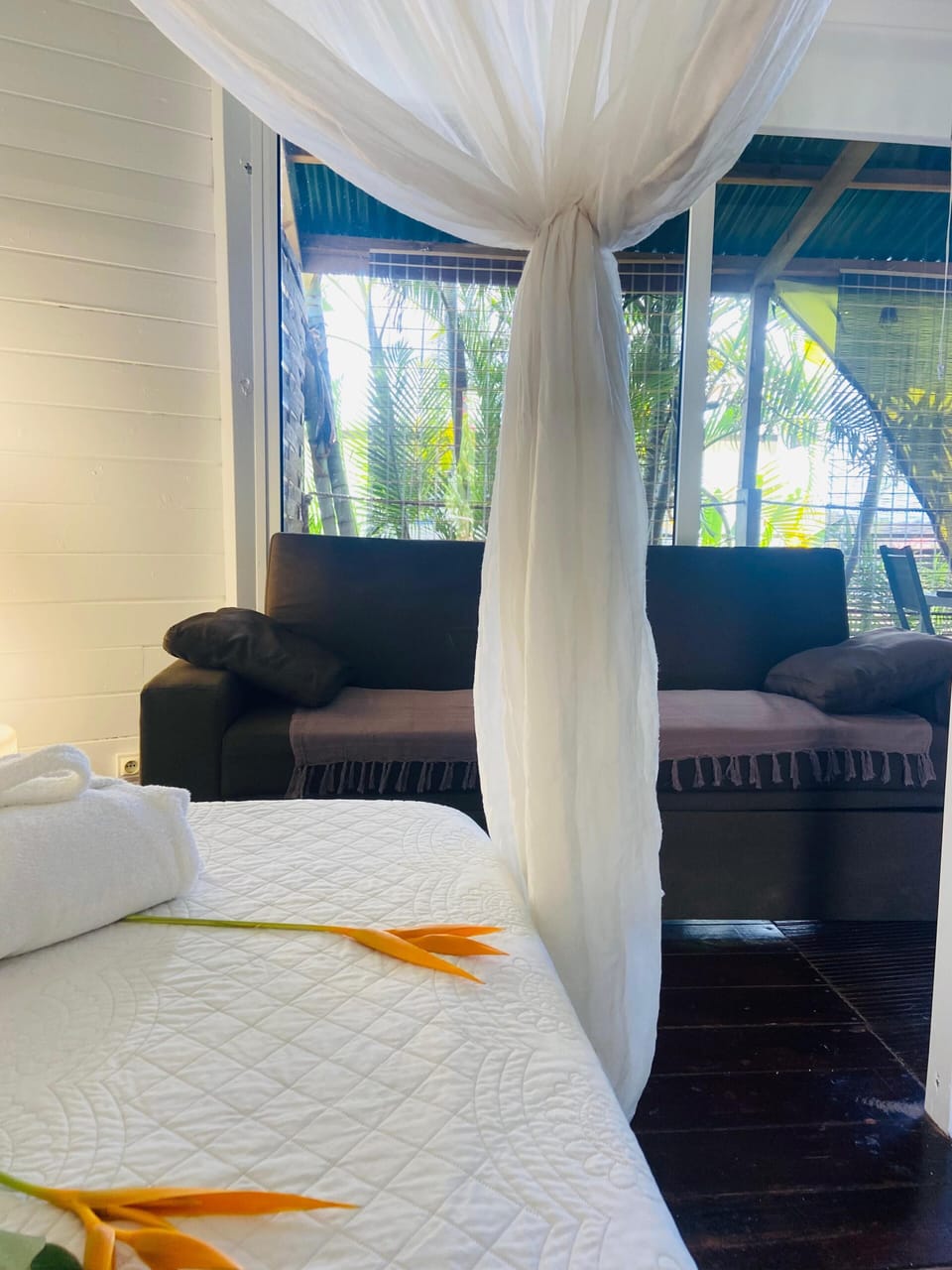 Deluxe Cabin, Accessible, Ensuite (Cabanon Jardin d'Eden) | Hypo-allergenic bedding, minibar, individually decorated, bed sheets