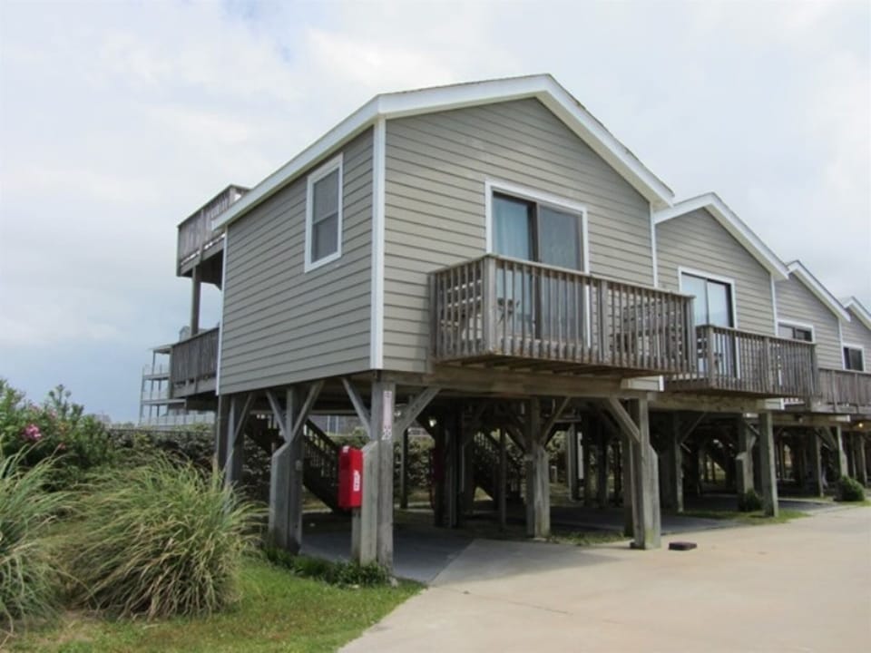 Studio | Exterior
