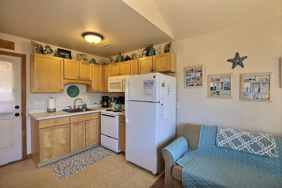 Condo, 1 Bedroom | Interior