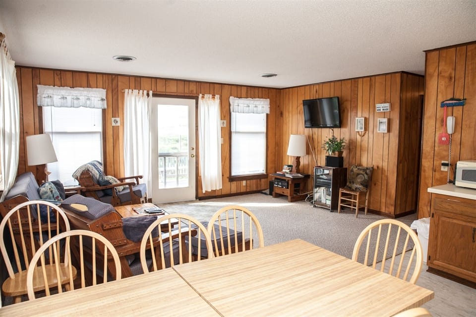 Cottage, 3 Bedrooms | Living room | TV, DVD player