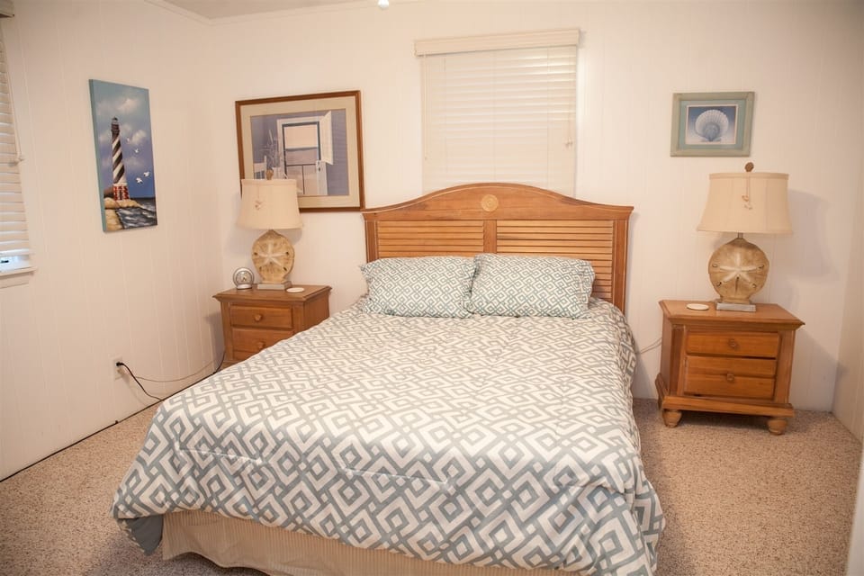 Native Sun 2 Bedroom Cottage by RedAwning House in Hatteras Island