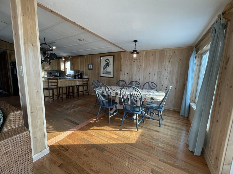 Cottage, 3 Bedrooms | Dining