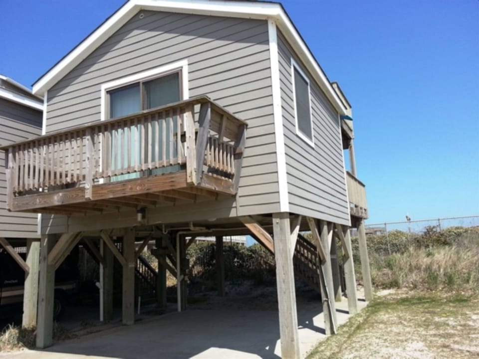 40 Hatteras Blew Studio Bedroom Condo by RedAwning Apartment in Hatteras Island