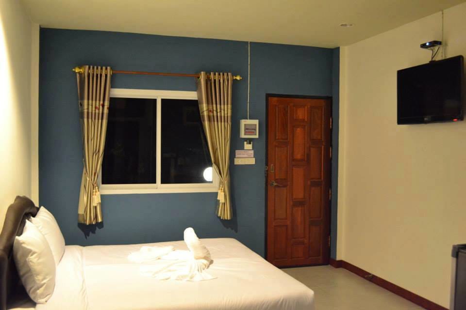 Standard Double Room | Free WiFi
