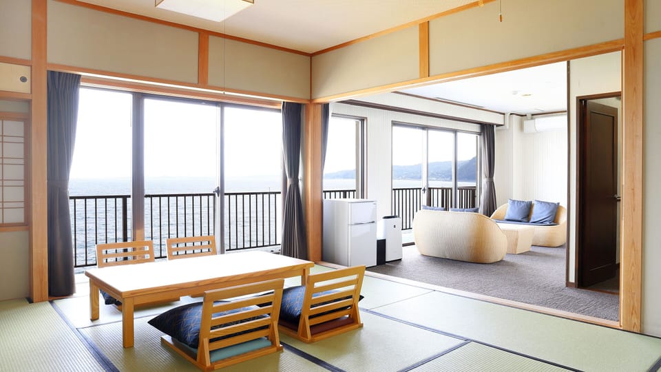 In-room safe, bed sheets