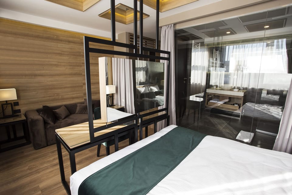 Premium bedding, minibar, in-room safe, soundproofing