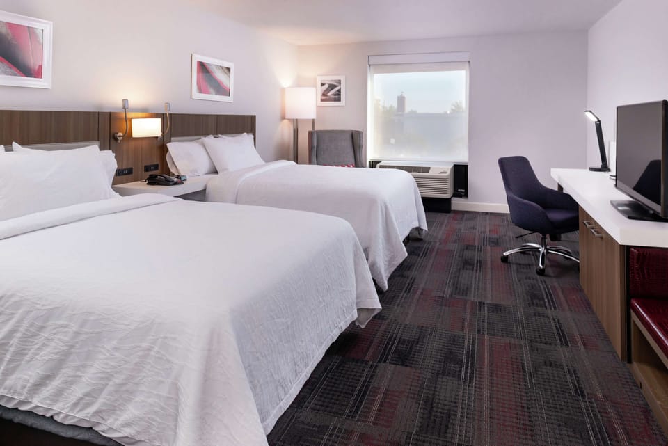In-room safe, desk, laptop workspace, blackout drapes