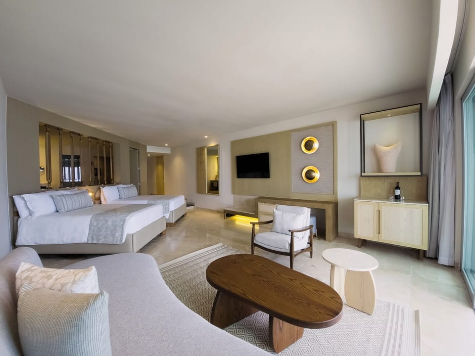 Royal Suite Double Hot Tub Beachfront | Minibar (free items), in-room safe, desk, laptop workspace
