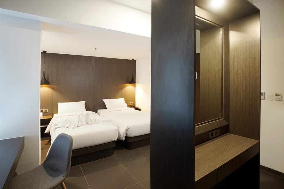 1 bedroom, premium bedding, in-room safe, desk