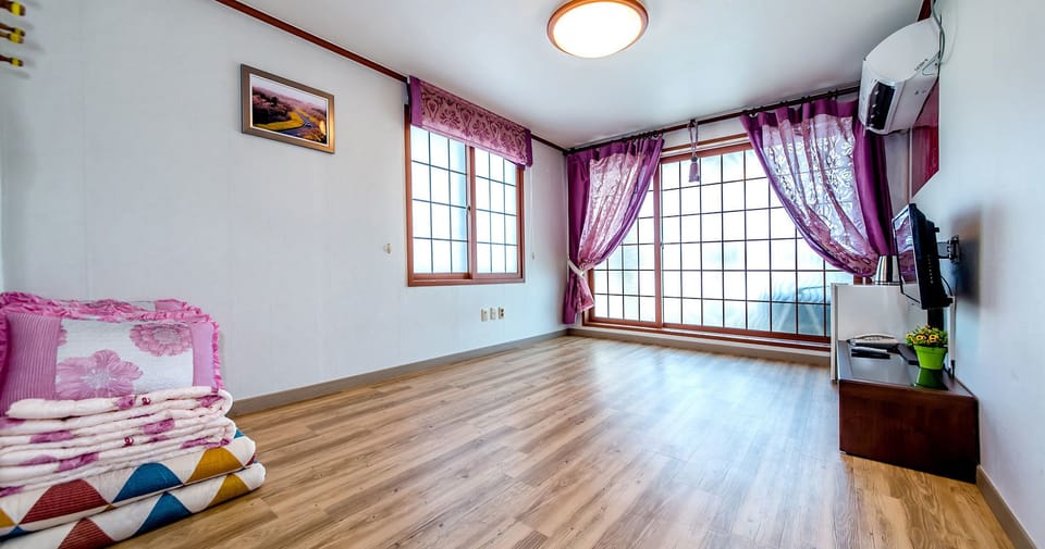 Sea Dragon Pension Bed and Breakfast in South Korea