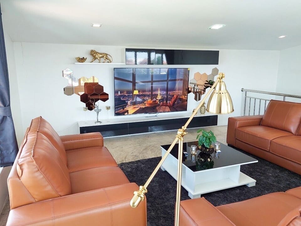 75-inch flat-screen TV with digital channels, TV, Netflix