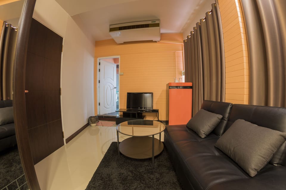 Deluxe Room 2 | Free WiFi