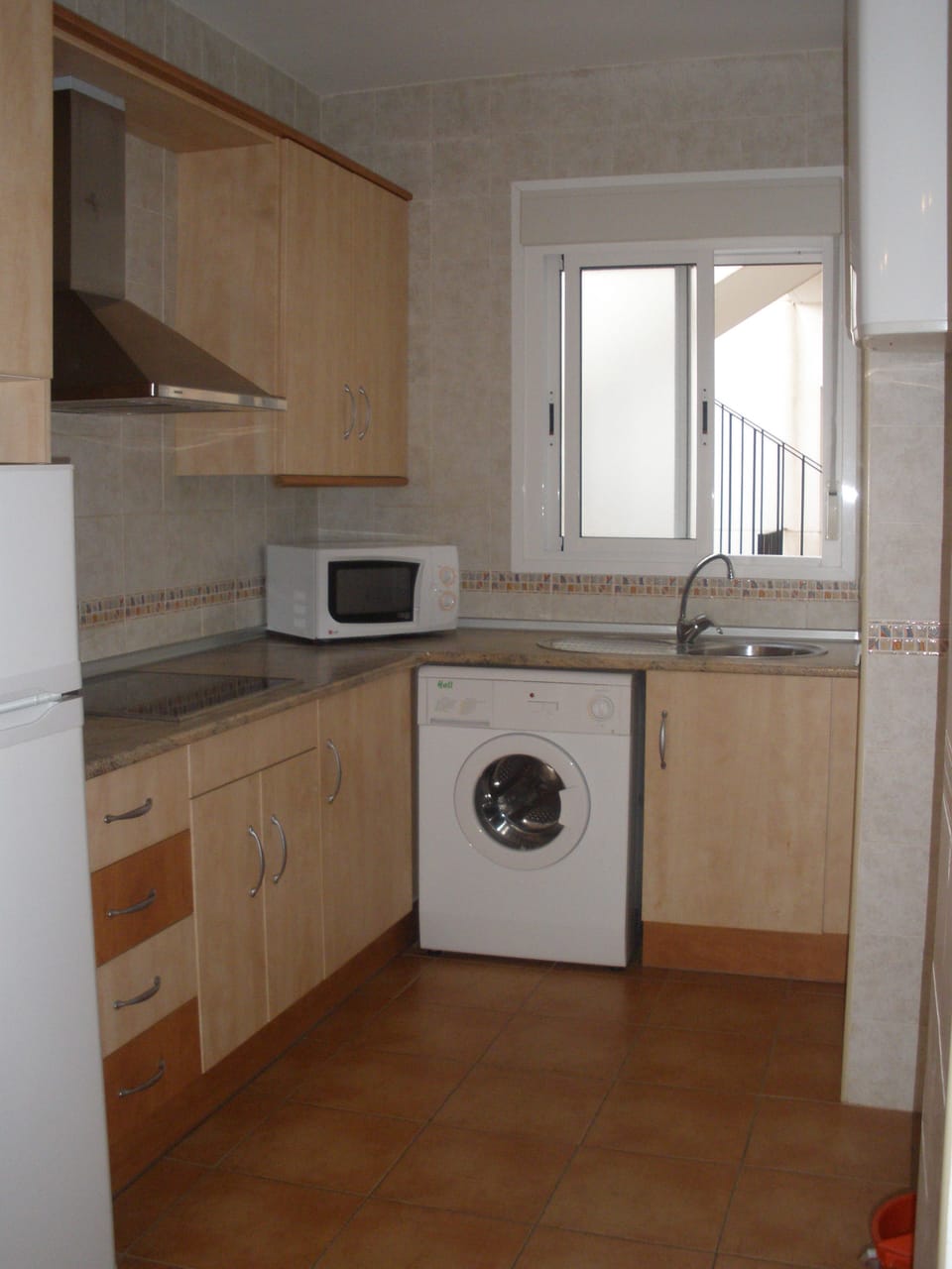 Standard Apartment, 3 Bedrooms | Private kitchen | Fridge, microwave, stovetop, cookware/dishes/utensils